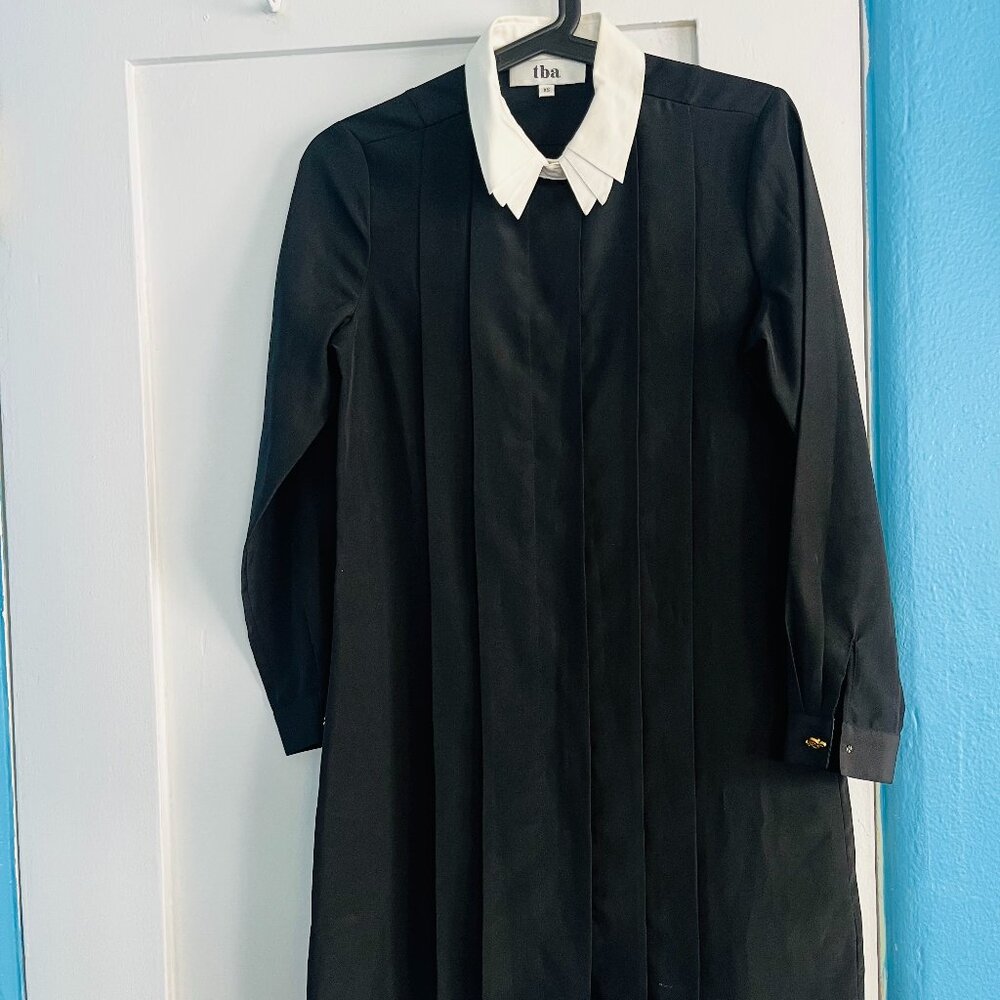 TBA 60's style black dress with white collar